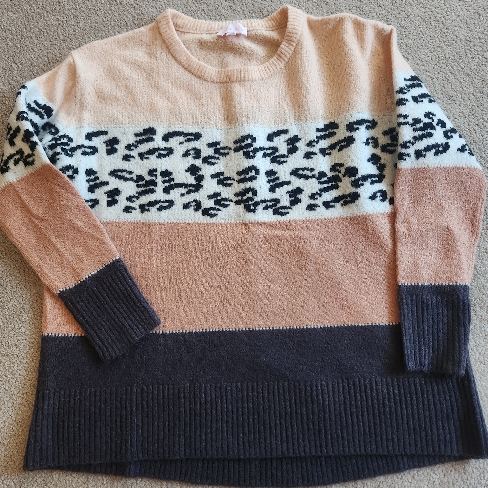 Pink Lily womens sweater, size small.